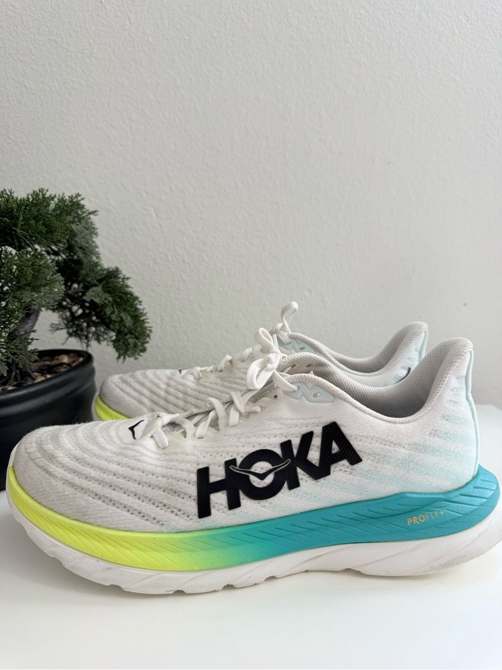 Hoka Mach 5 women size 10.5 White Running Shoes with Teal and Lime Gradient - Picture 5 of 10